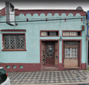 Como deixar morrer um bar que nunca existiu…